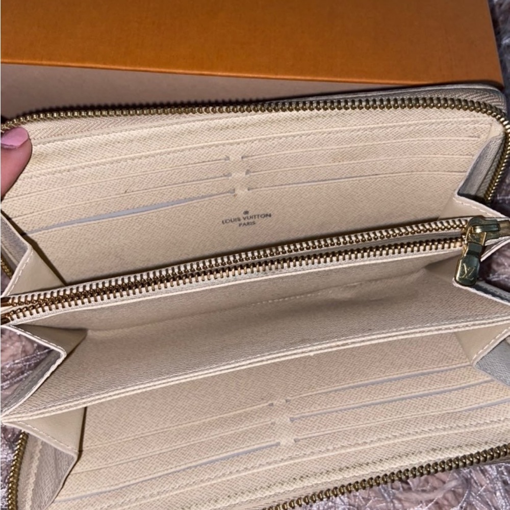 Louis Vuitton zippy wallet - Picture 7 of 10